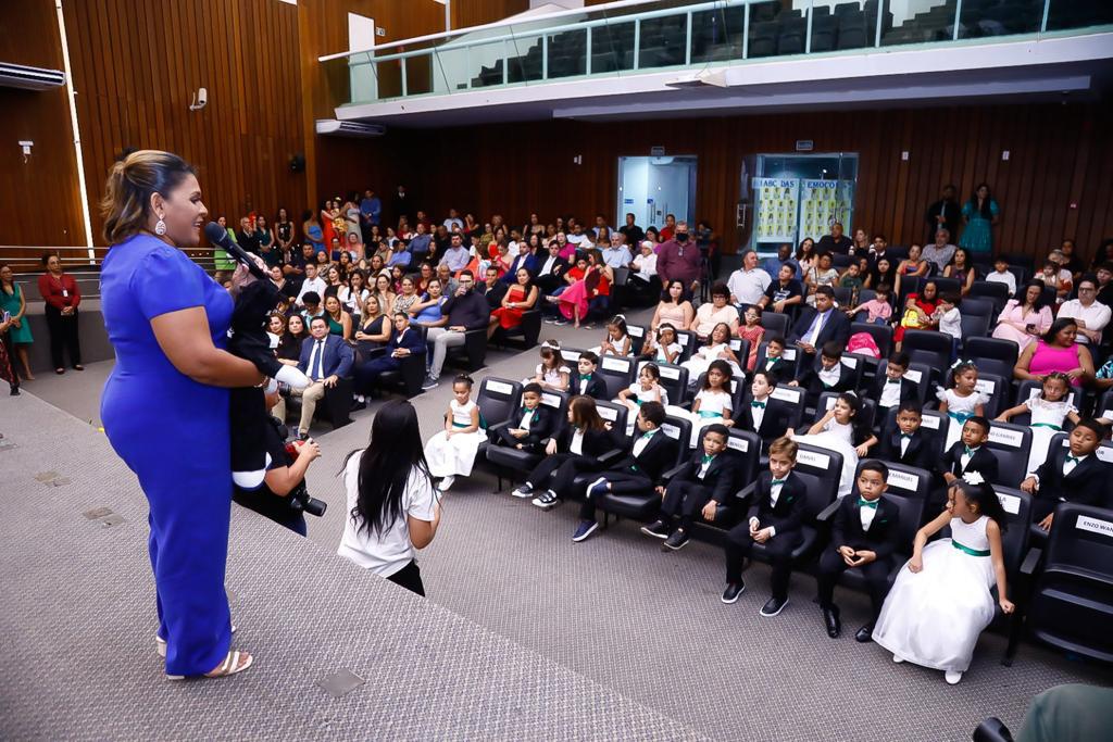 Solenidade de formatura da Educação Infantil 2023 da Creche-Escola Sementinha – 08/12/2023