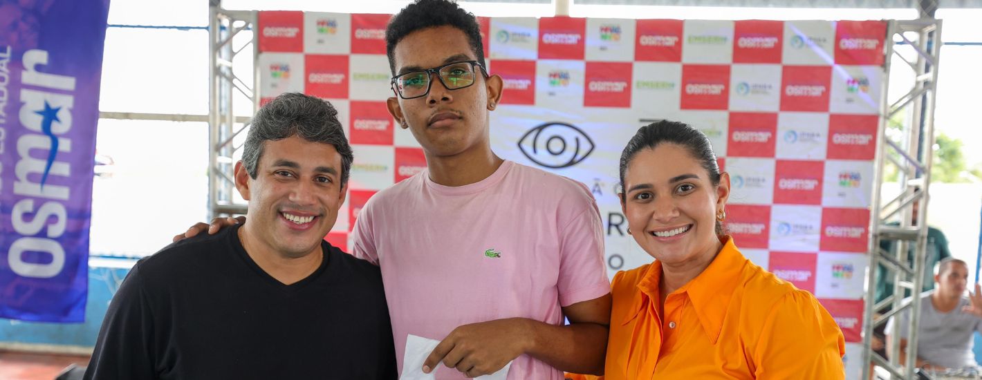 Osmar Filho realiza entrega de óculos nas regiões do São Francisco e Vila Embratel