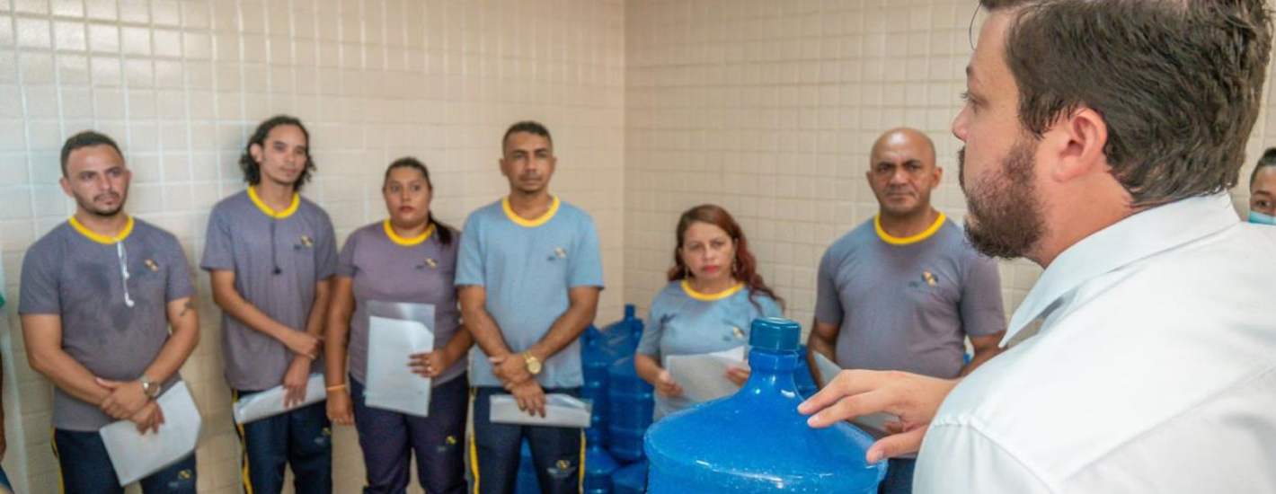Assembleia promove treinamento para manuseio dos novos purificadores de água e higienização de galões