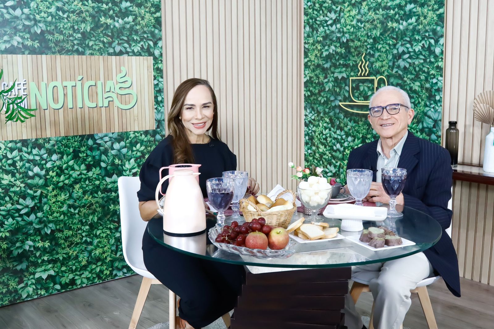 ‘Café com Notícias’ alerta sobre os riscos do cigarro eletrônico para a saúde