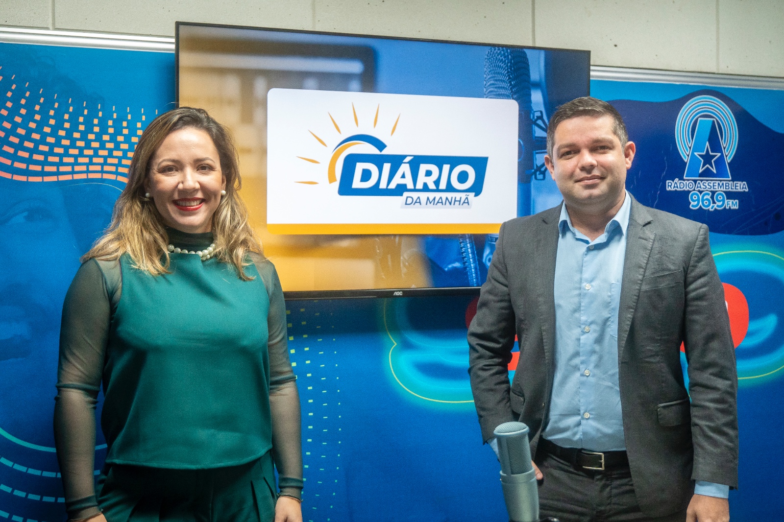 ‘Diário da Manhã’ conversa com médica Klicia Costa, especialista em cirurgia de mão