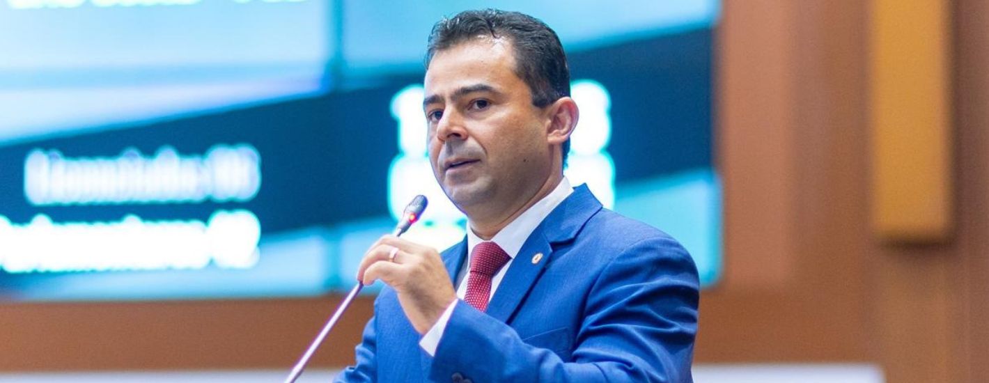 Eric Costa defende projeto para implantação de  laboratório de análise do solo na UemaSul