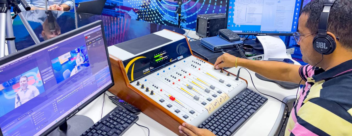 Rádio Assembleia recebe novo Console de Áudio com qualidade ISO9001 e melhora transmissão