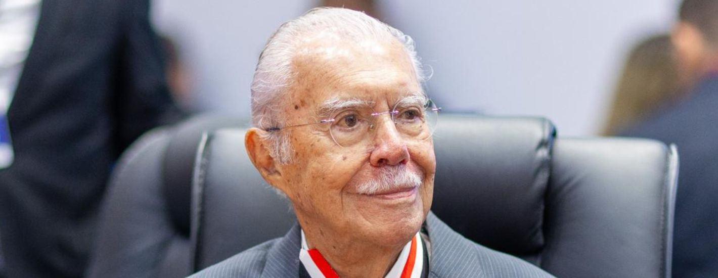 Autoridades destacam trajetória de José Sarney em cerimônia na Assembleia