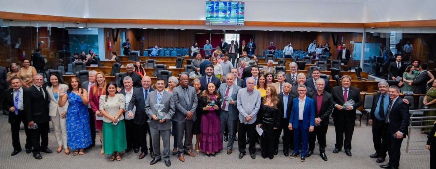 Assembleia presta homenagem à Escola de Medicina Veterinária da Uema