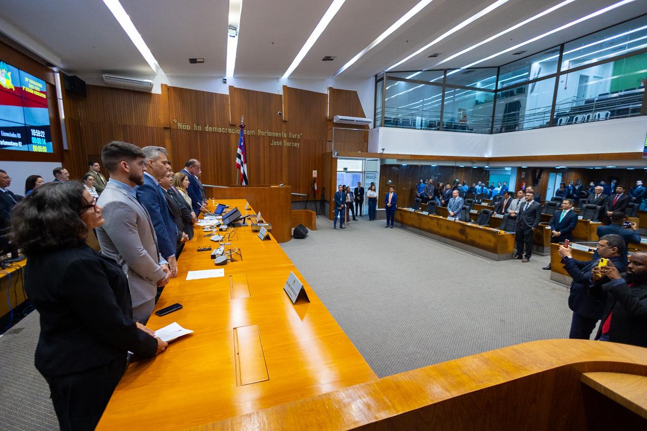 Assembleia Legislativa faz minuto de silêncio em homenagem ao jornalista Djalma Rodrigues
