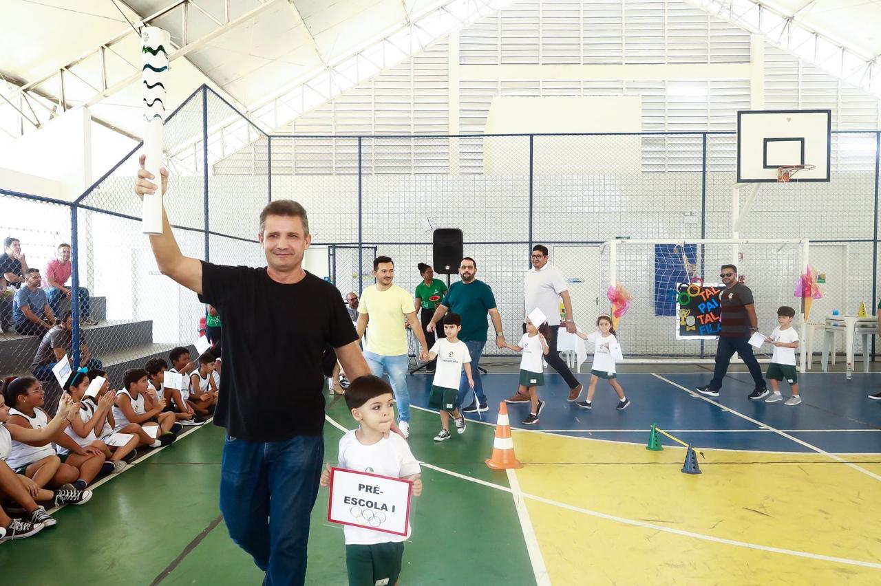 Creche-escola Sementinha realiza atividade em homenagem ao Dia dos Pais