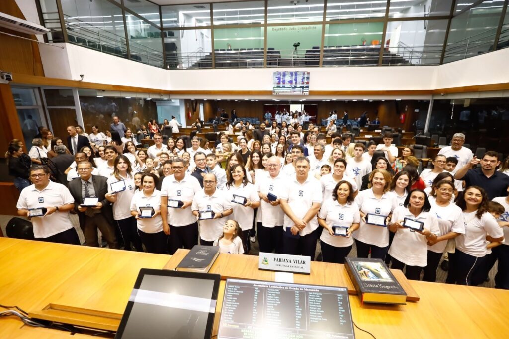 Alema homenageia os 50 anos do Centro Educacional Reino Infantil 