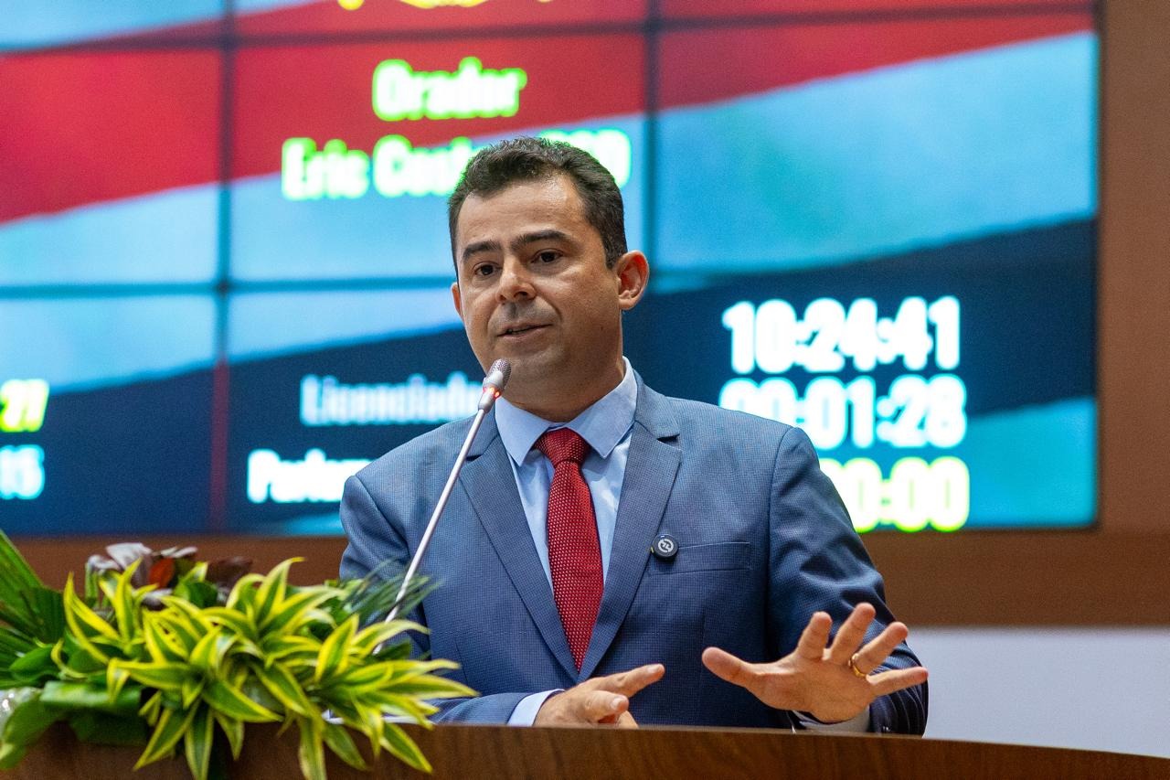 Eric Costa questiona contrato entre Detran e Vip Leilões  