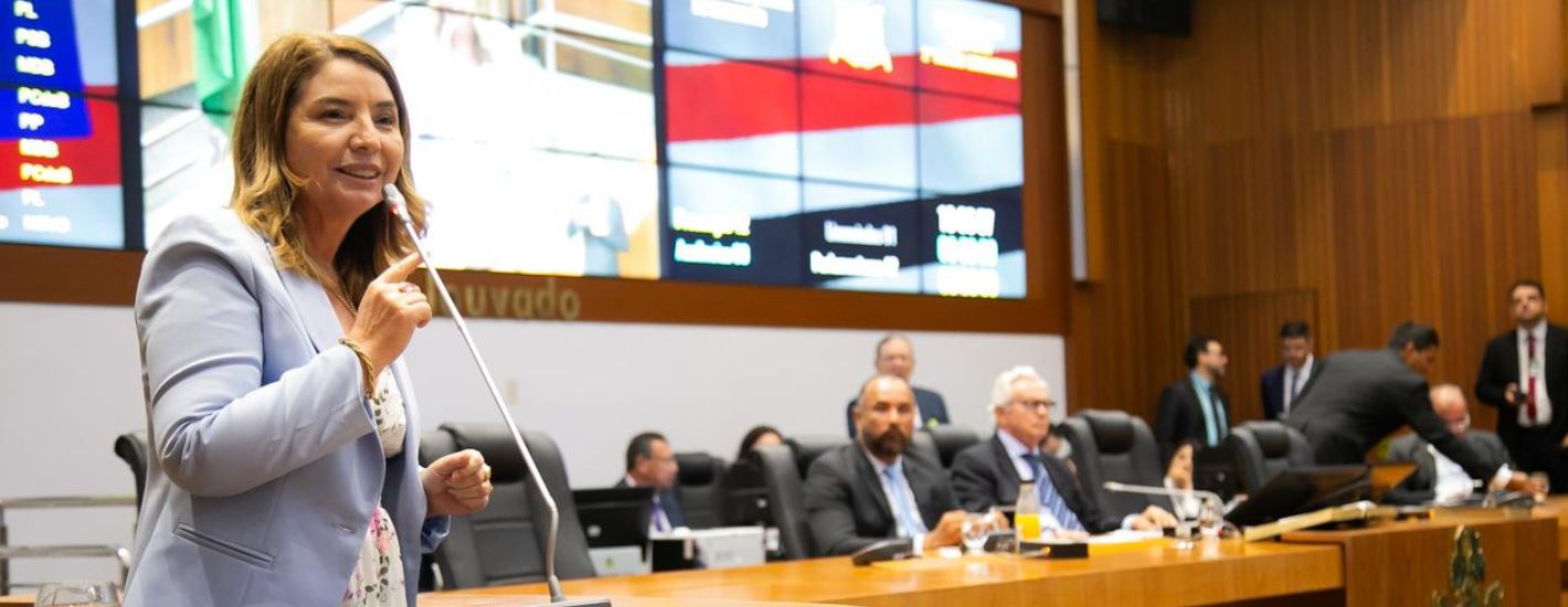 Iracema Vale é reeleita presidente da Assembleia Legislativa para o biênio 2025/2027