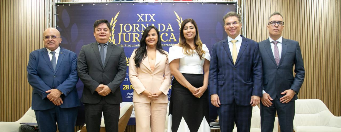 Deputada Ana do Gás prestigia XIX Jornada Jurídica da PGE/MA; Bráulio Martins é homenageado