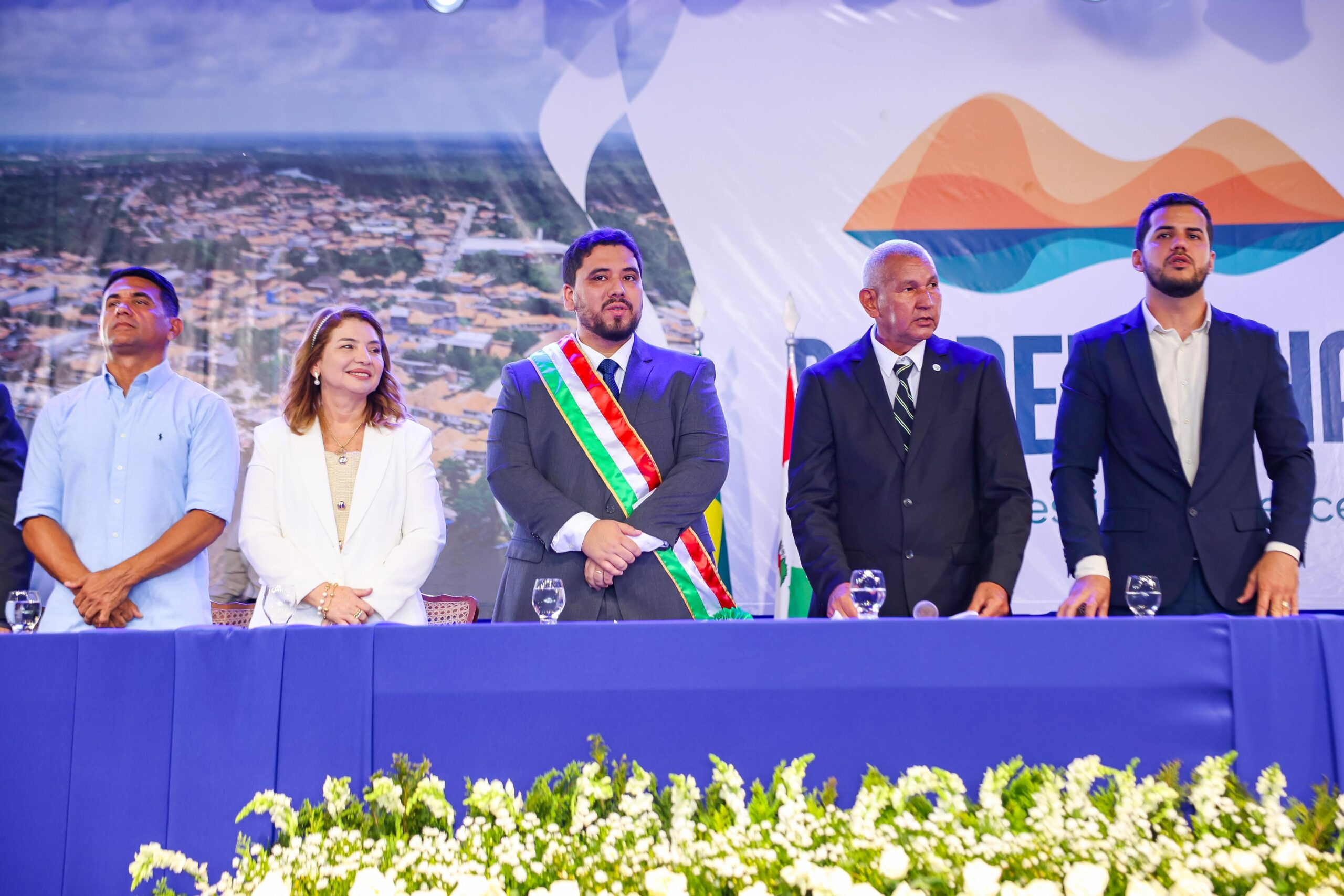 Iracema Vale conclama junção de esforços pelo desenvolvimento de Barreirinhas, Belágua e Urbano Santos durante posse dos prefeitos