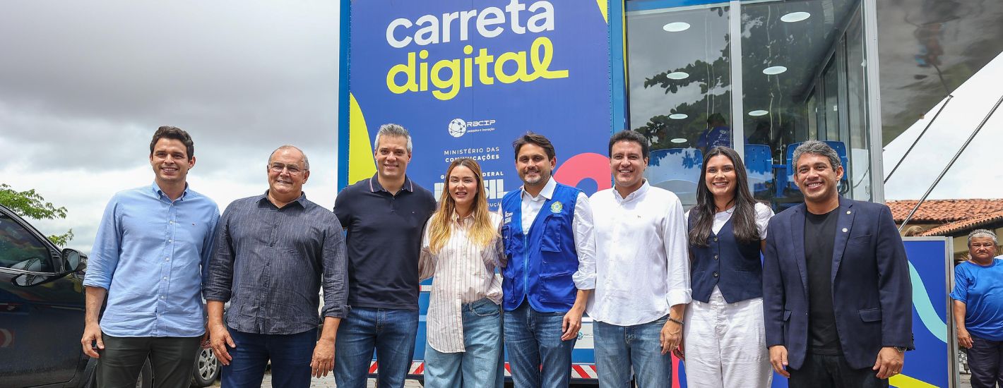 Osmar Filho prestigia lançamento do programa ‘Carreta Digital’ em São Luís