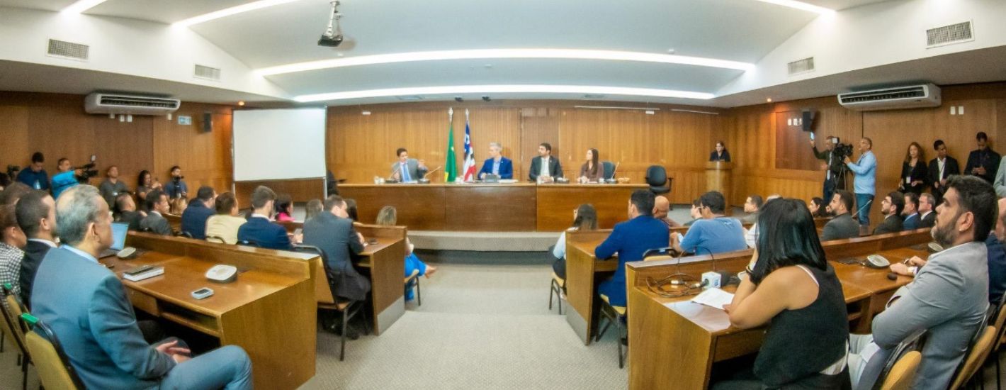Comissão de Orçamento realiza audiência para sabatina de advogado indicado à vaga de conselheiro do TCE/MA