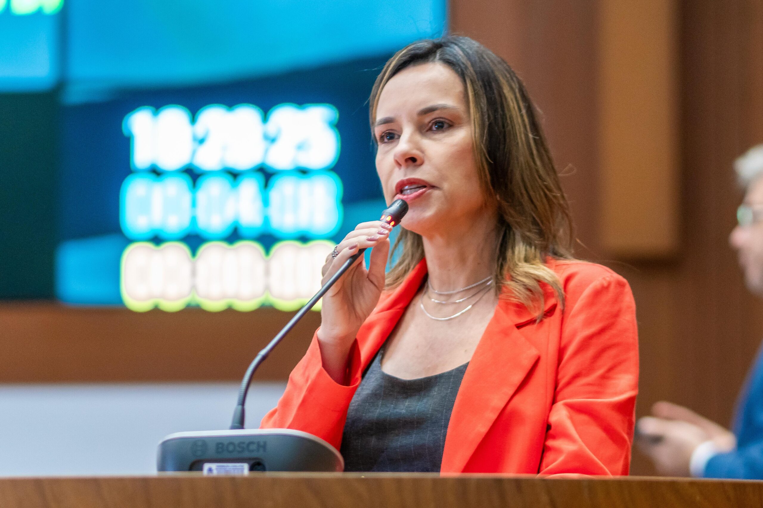Drª Vivianne destaca reinauguração do Viva/Procon e entrega de pavimentação em Balsas