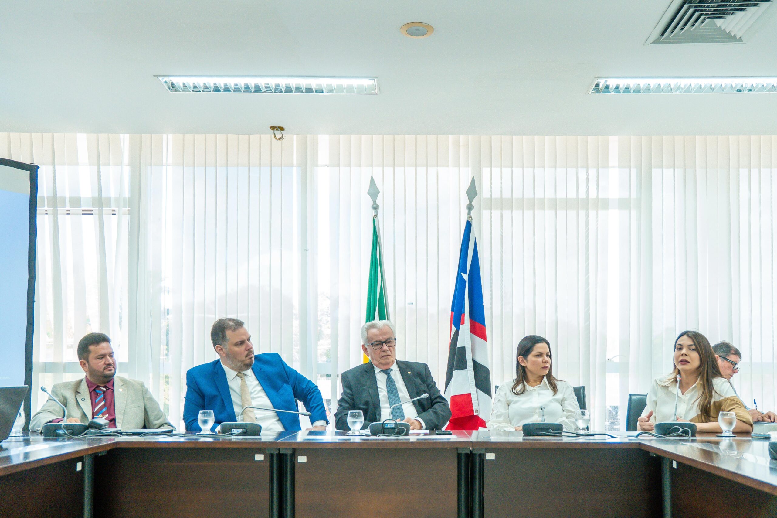 Comissão de Educação discute dados do TCE-MA sobre obras com recursos federais inacabadas em municípios