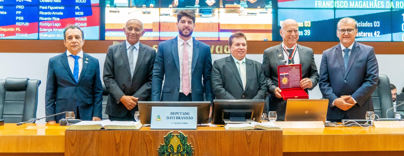 Assembleia concede Medalha “Manuel Beckman” ao empresário Francisco Magalhães Rocha