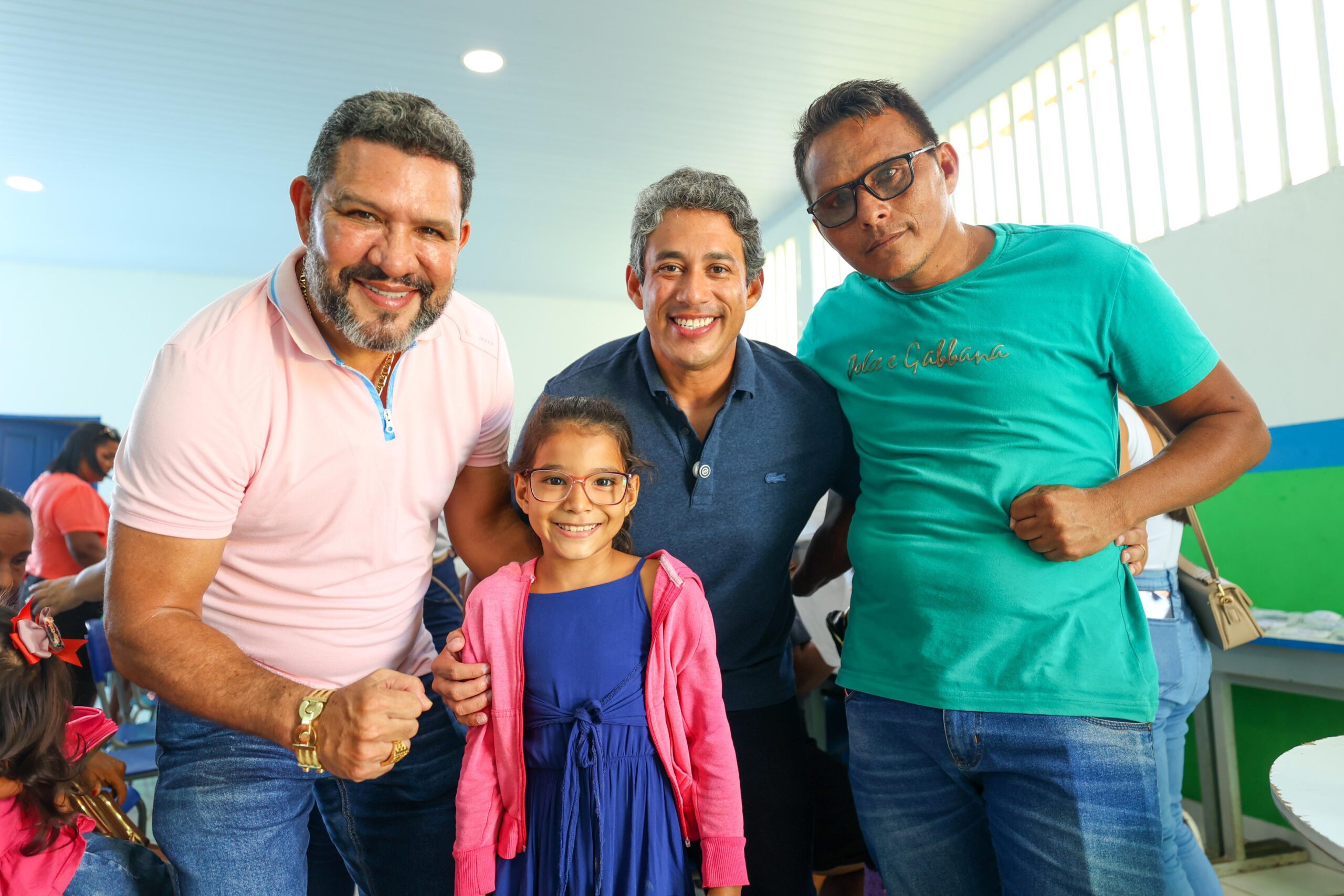 Em Morros, Osmar Filho prestigia entrega de ambulância, viatura e mais investimentos para a cidade