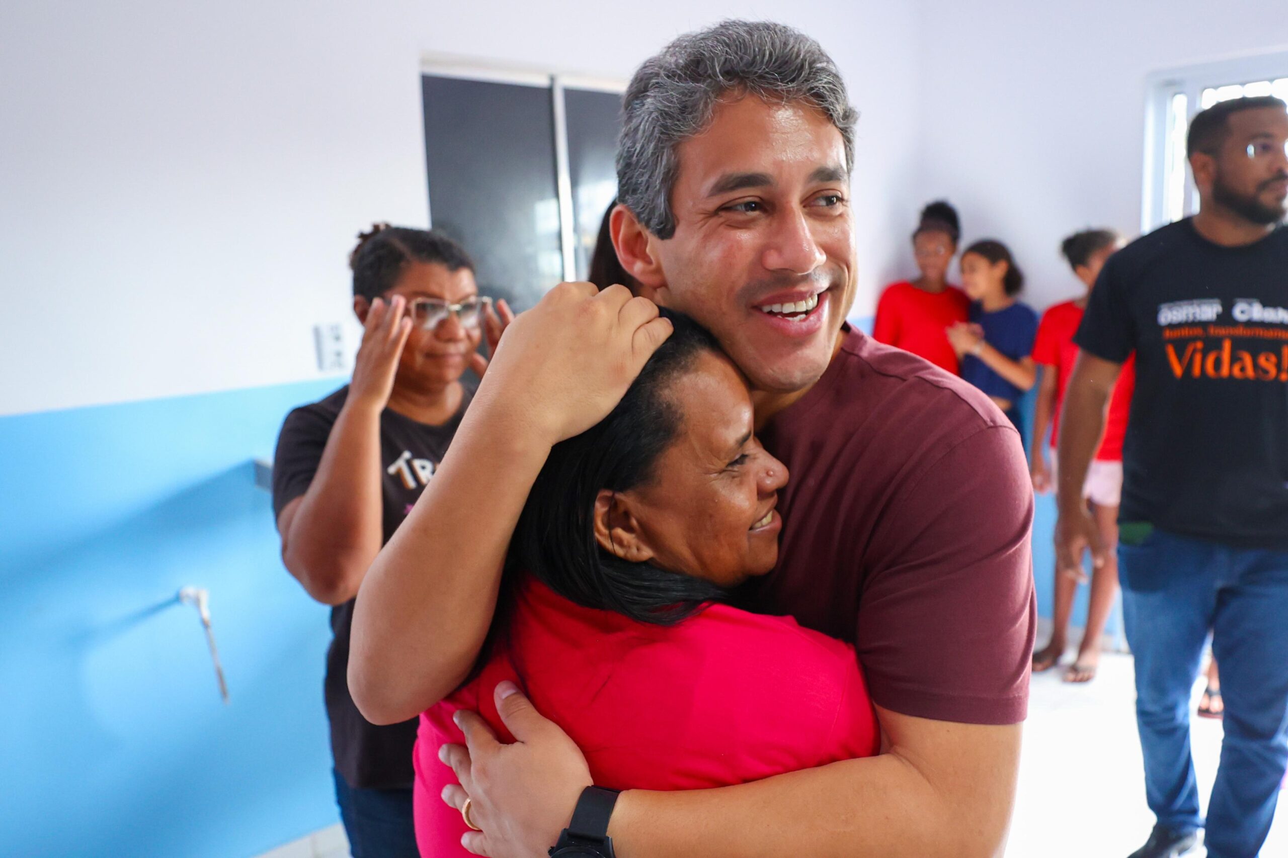 Osmar Filho reforça tradição de solidariedade na Semana Santa com distribuição de pescado