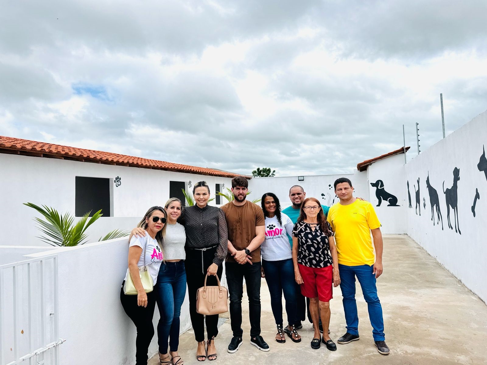 Davi Brandão celebra inauguração do novo espaço do abrigo de animais Bob Protetores
