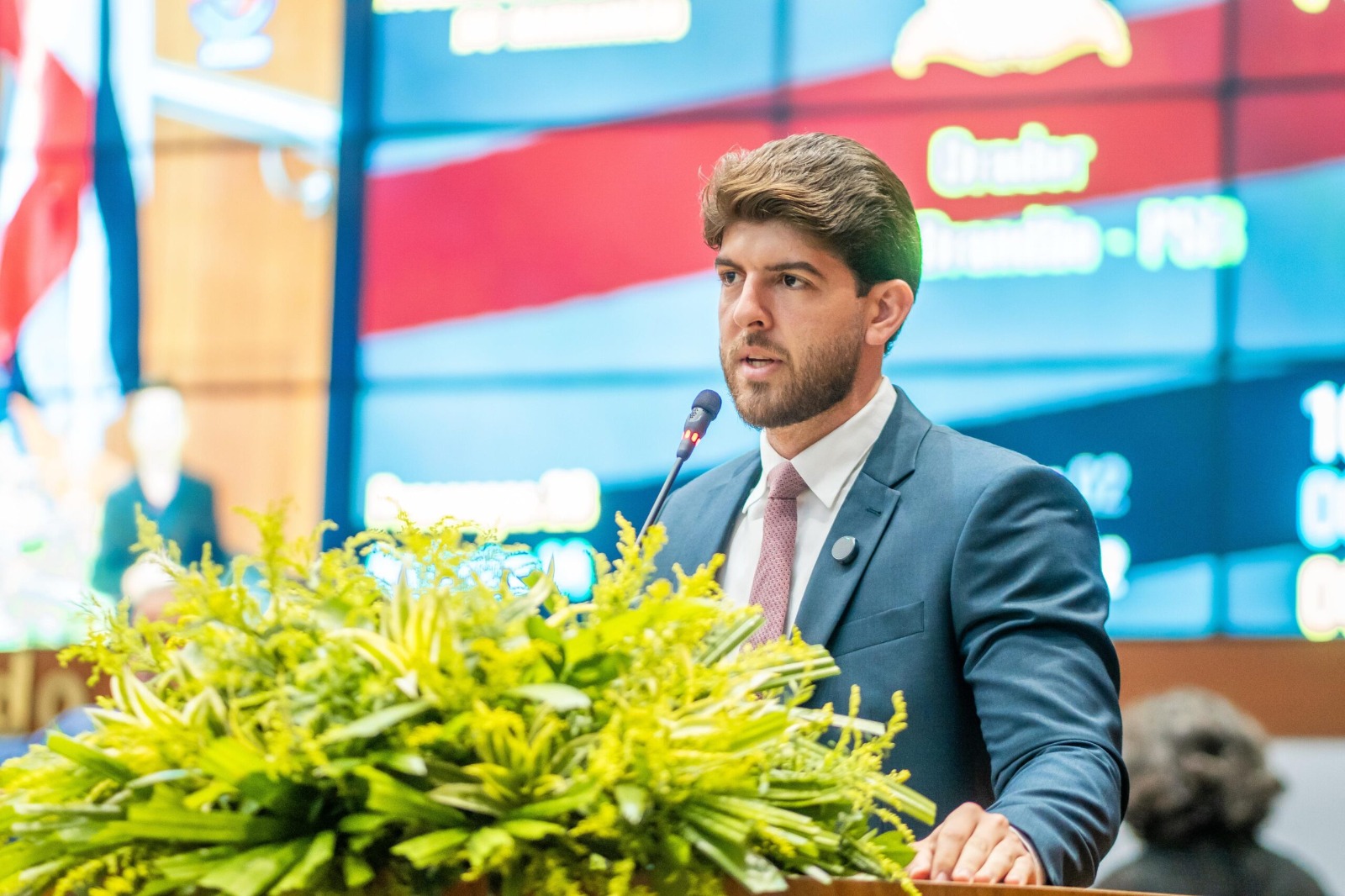 Davi Brandão parabeniza governador pelo sucesso o Congresso ‘Cuidar de Todos’