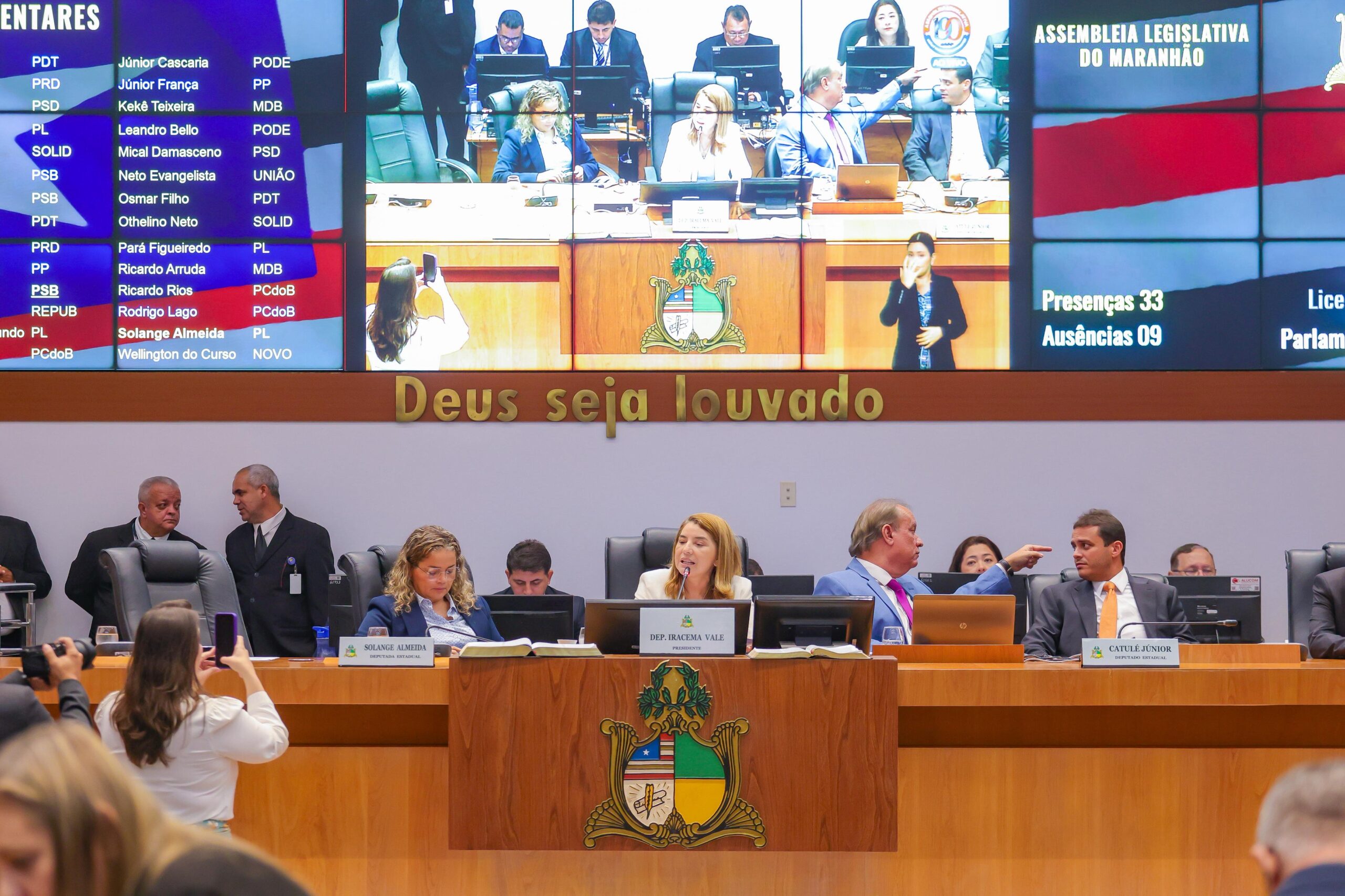 Assembleia aprova MP que cria cartão para beneficiar pessoas com deficiência