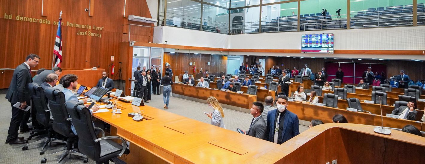 Plenário aprova MP que institui programa de pagamento e parcelamento de créditos tributários