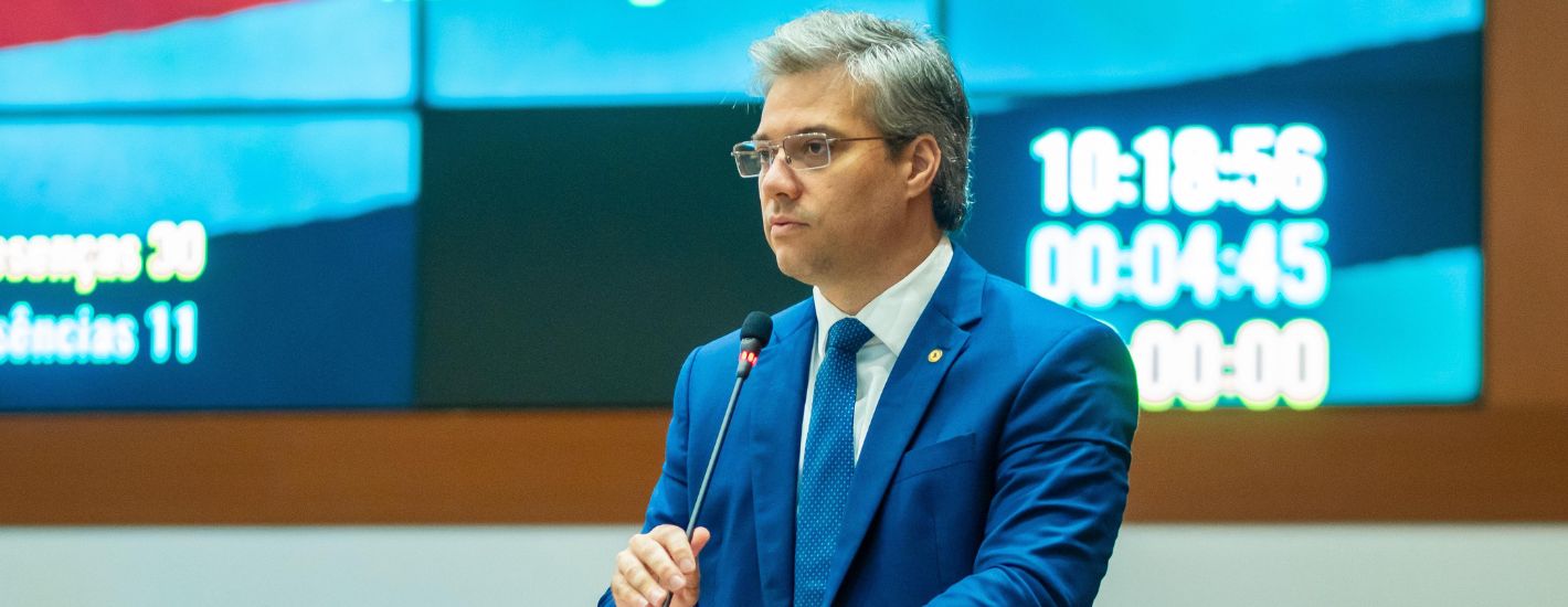 Neto Evangelista reitera compromisso com a Baixada e anuncia reforço nos serviços de recuperação das estradas da região