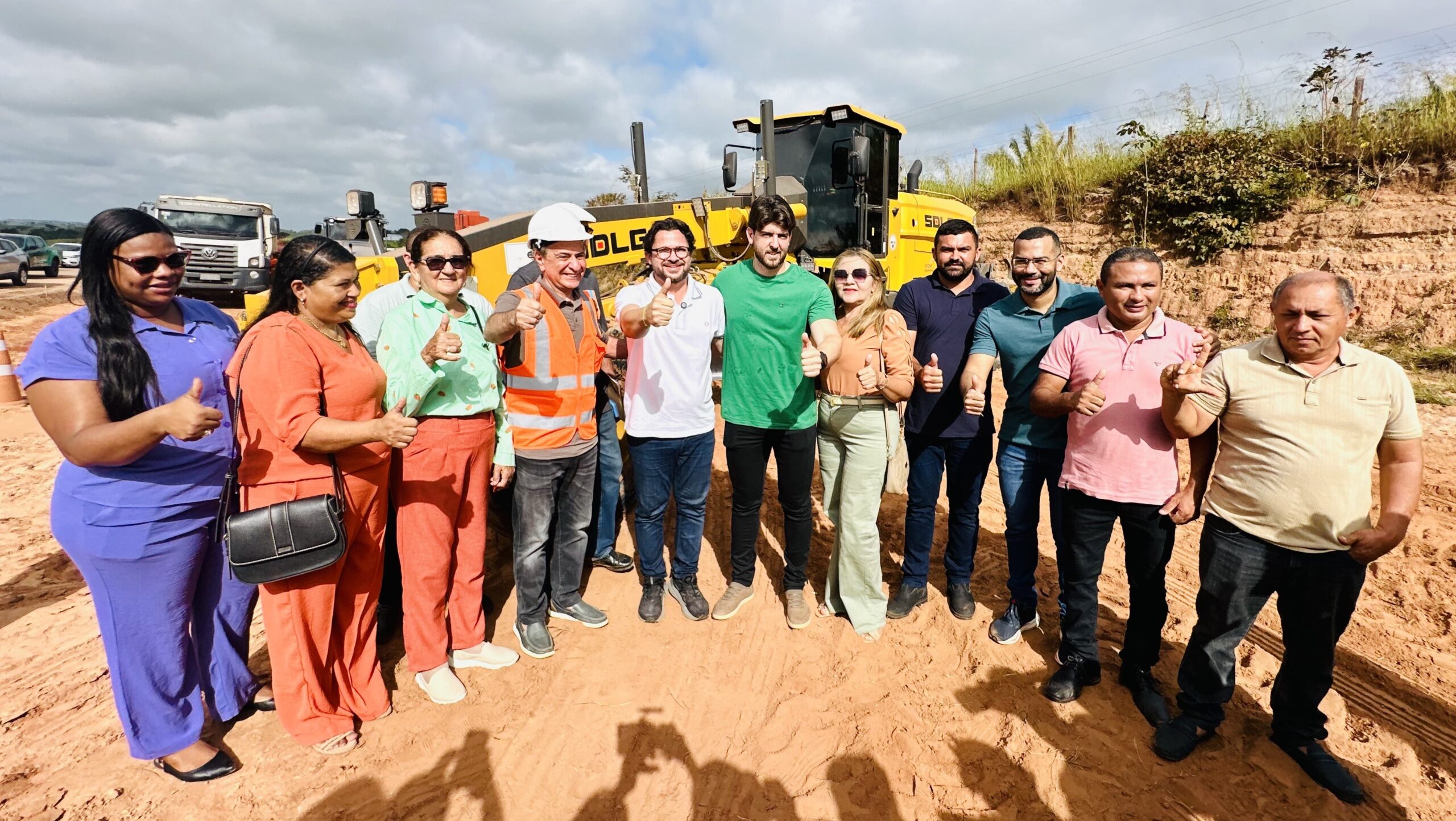 Davi Brandão vistoria obras da MA-247