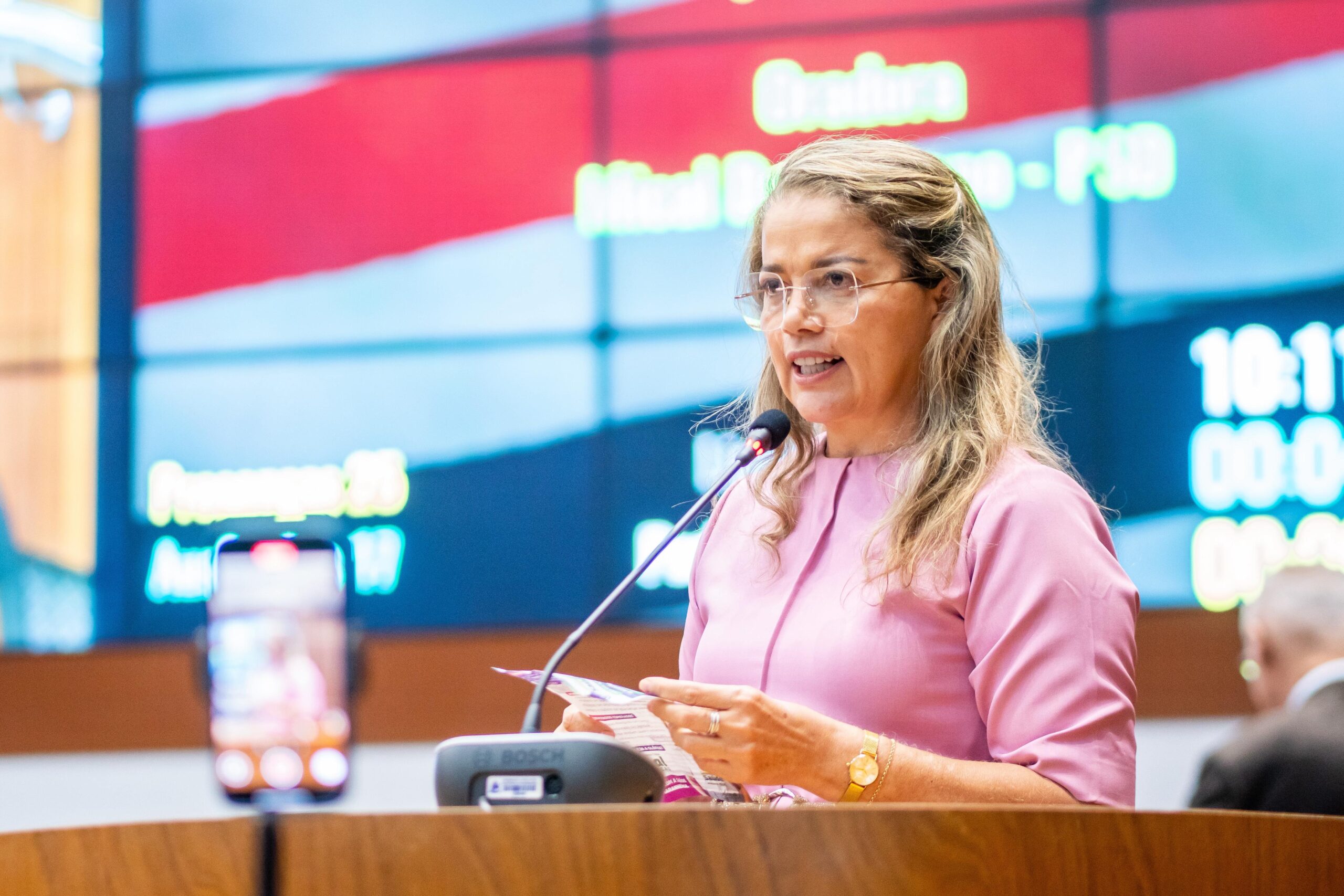 Mical Damasceno repercute lançamento de  programas na área da saúde em Viana