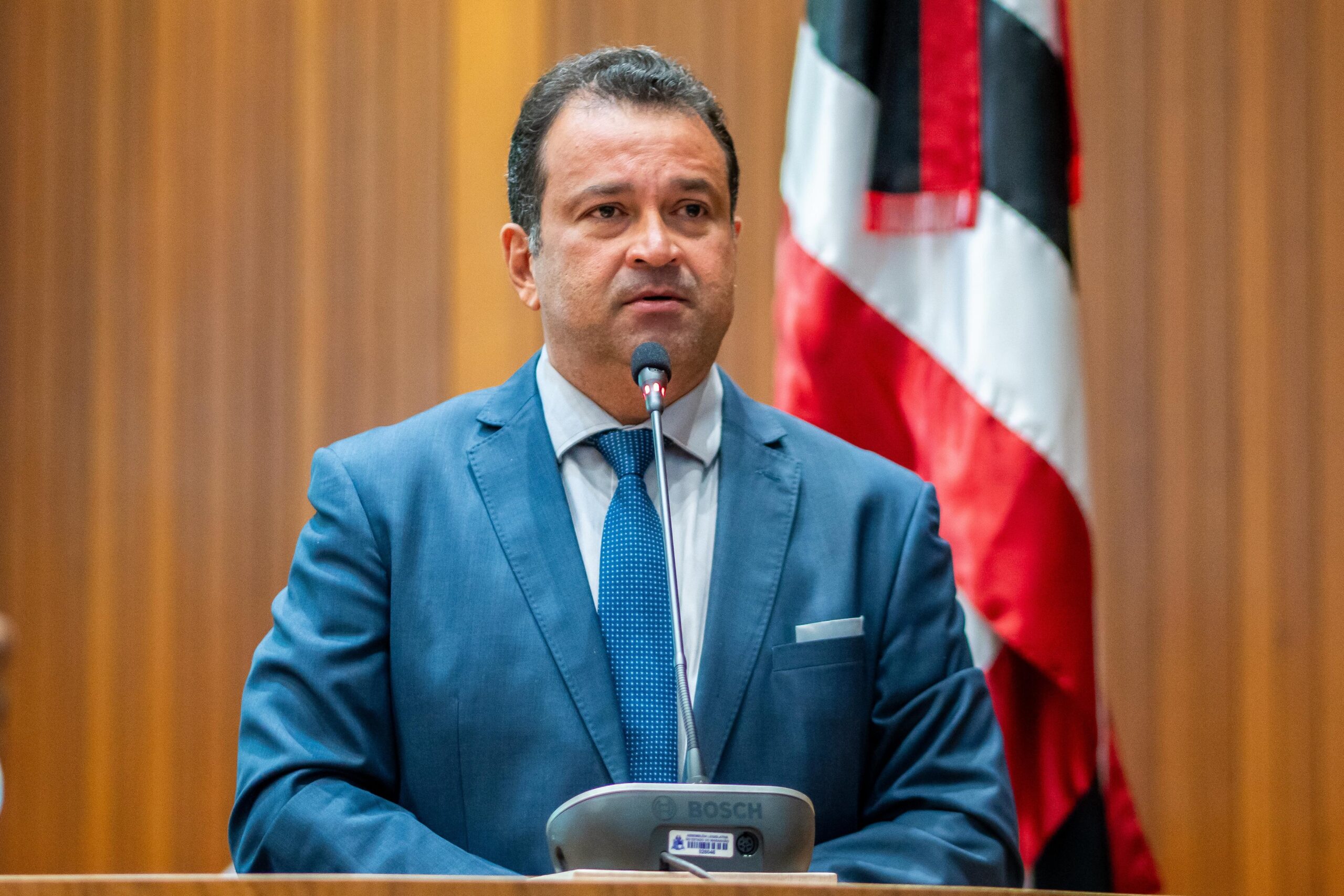 Deputado Adelmo Soares critica politização do debate sobre a saúde no Maranhão