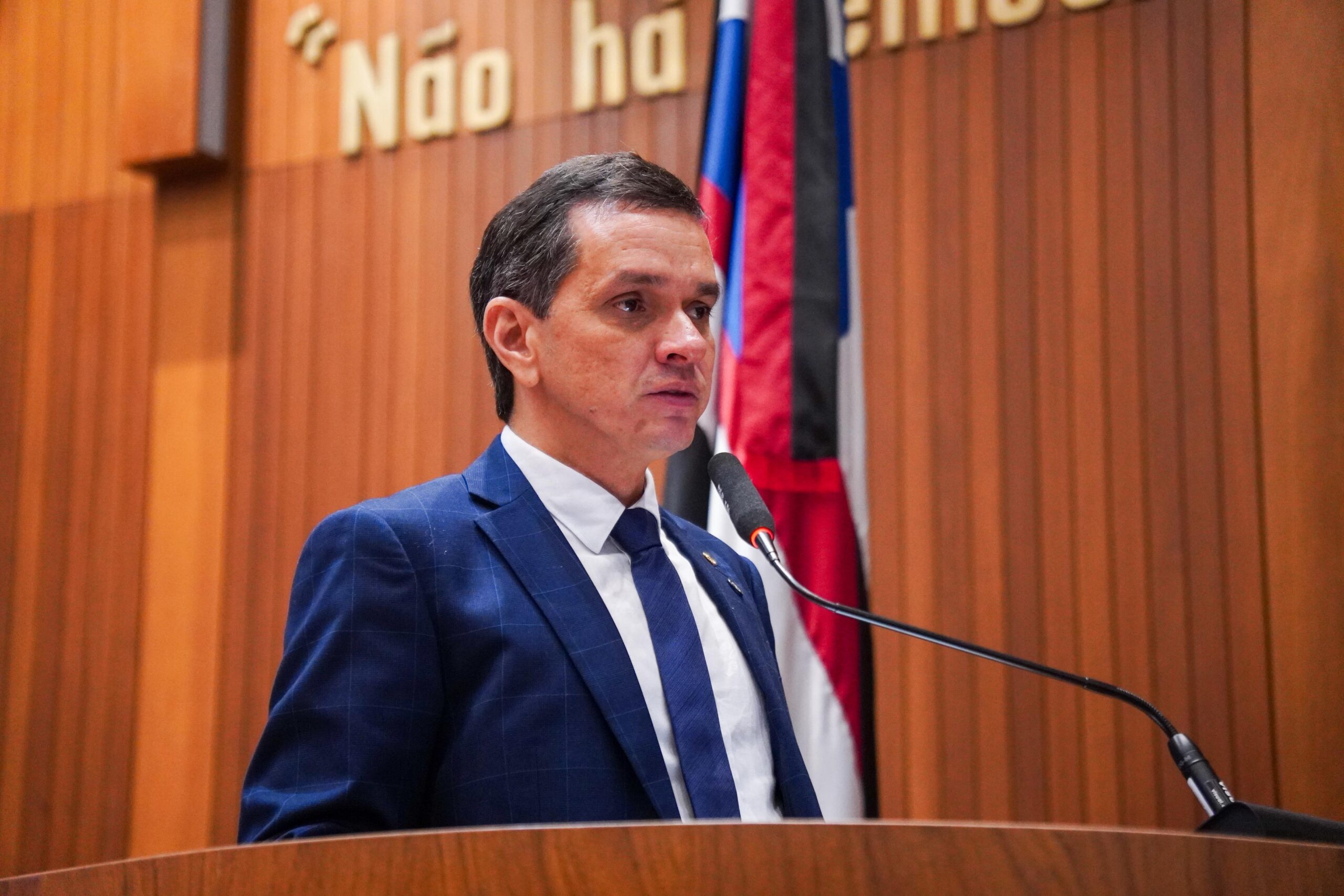Ricardo Arruda repercute na Assembleia avanços da regularização fundiária no Maranhão