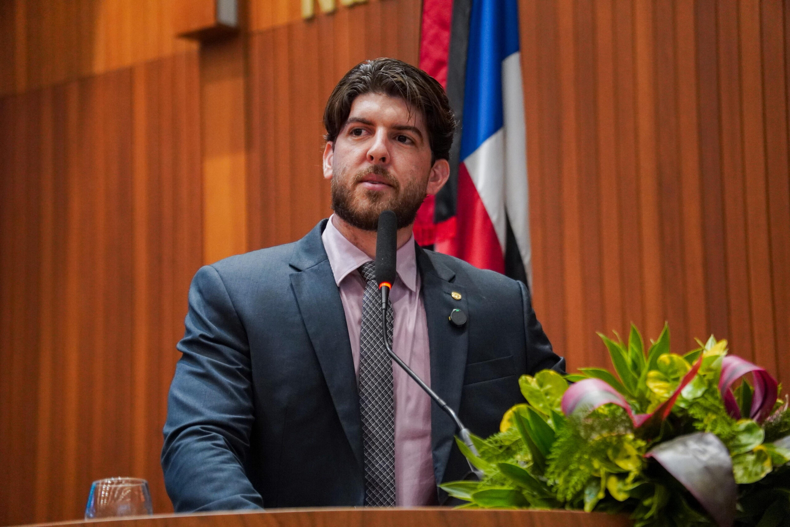 Davi Brandão destaca o trabalho e a liderança do governador Carlos Brandão, durante sessão na Assembleia Legislativa