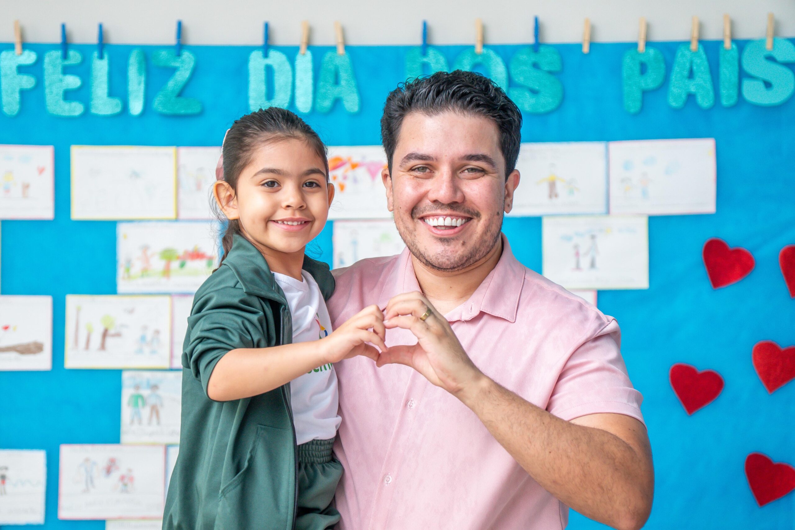 Creche-Escola Sementinha homenageia pais com atividades lúdicas