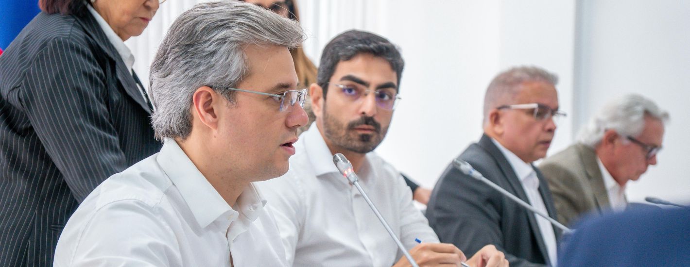 CCJ aprova unificação de projetos de Neto Evangelista sobre presença de fisioterapeutas em maternidades e UTIs
