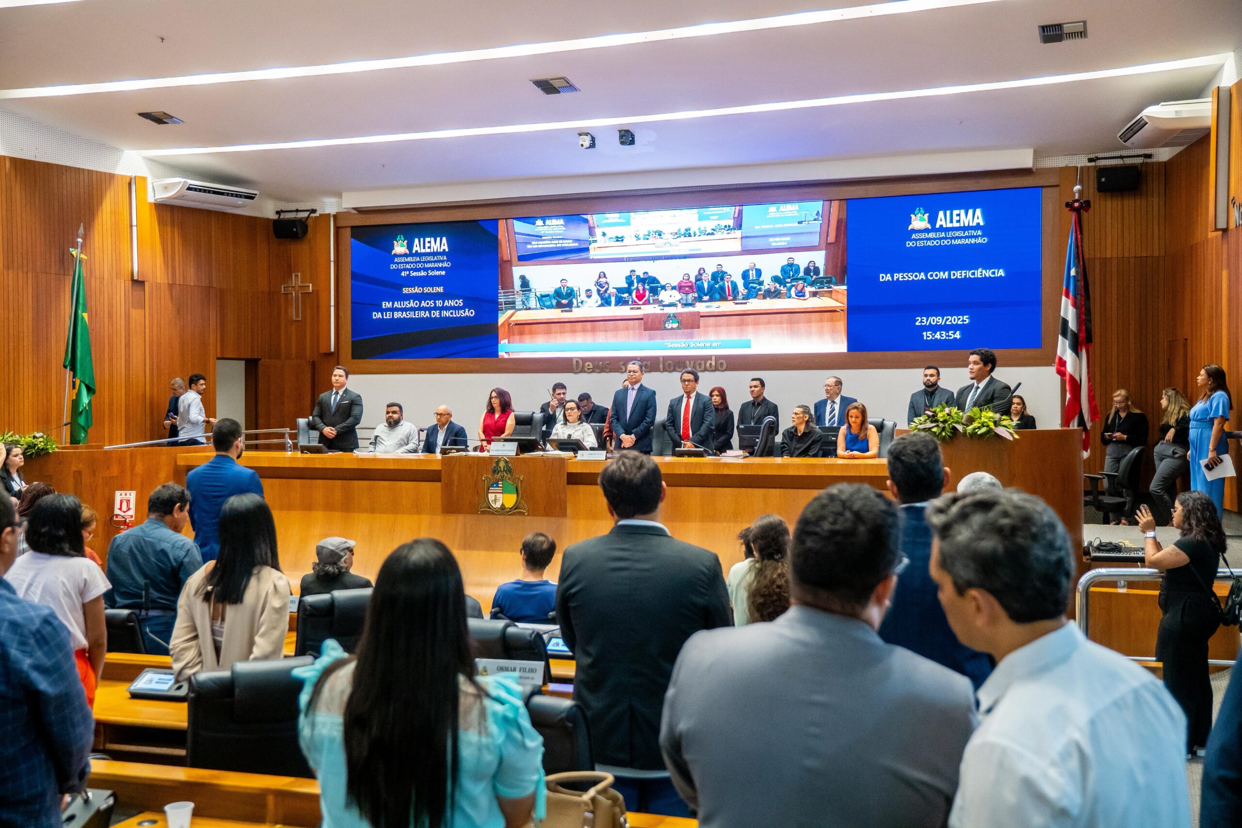 Homenagem ao empresário José Odvar Lopes