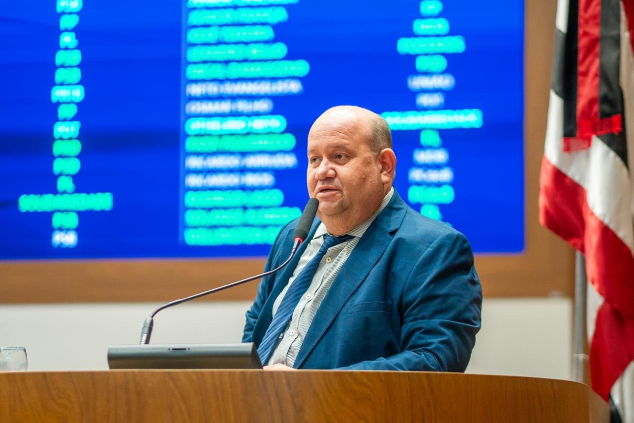Deputado Fred Maia defende gestão do governador Carlos Brandão