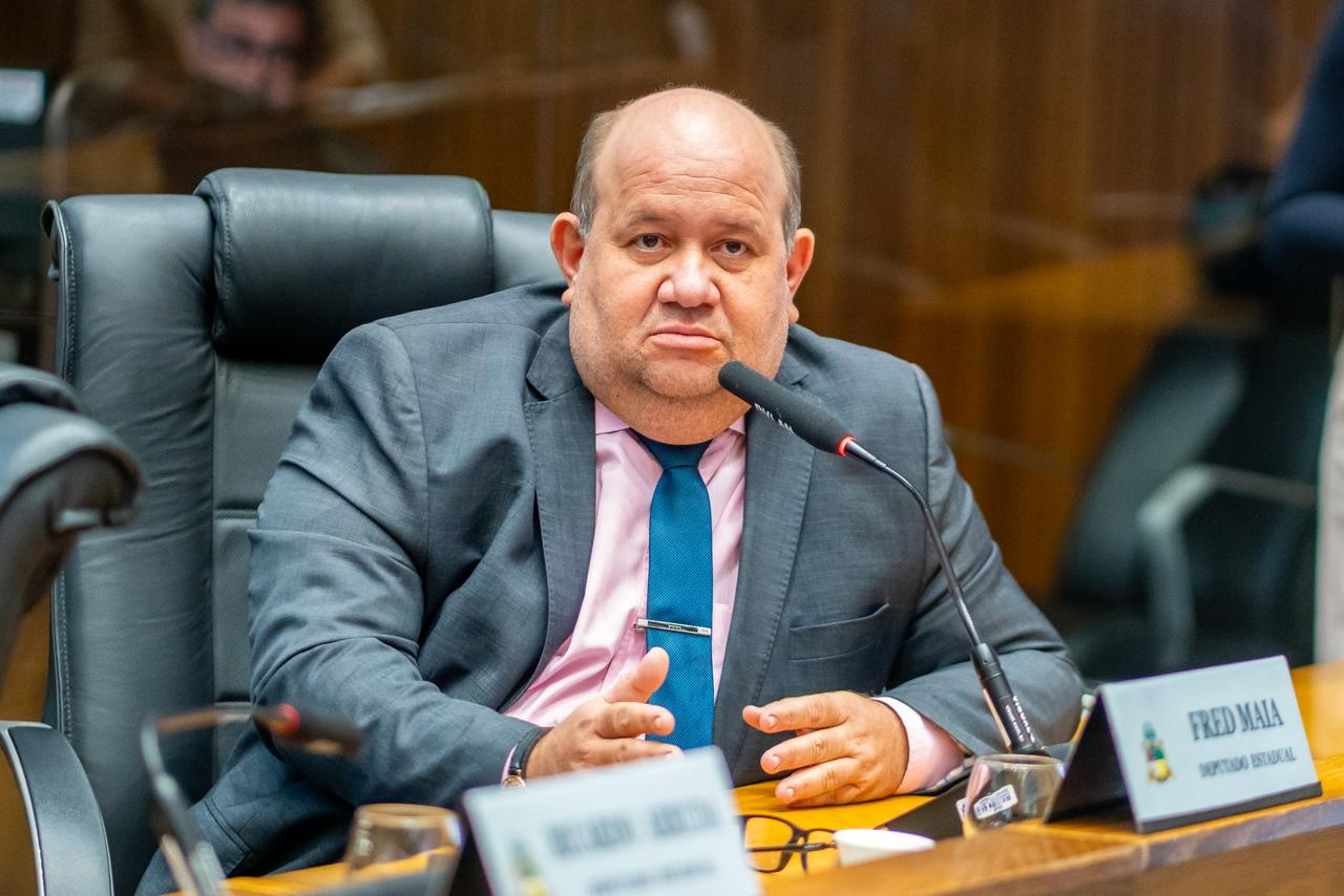Deputado Fred Maia celebra avanços na educação do município de Pedreiras