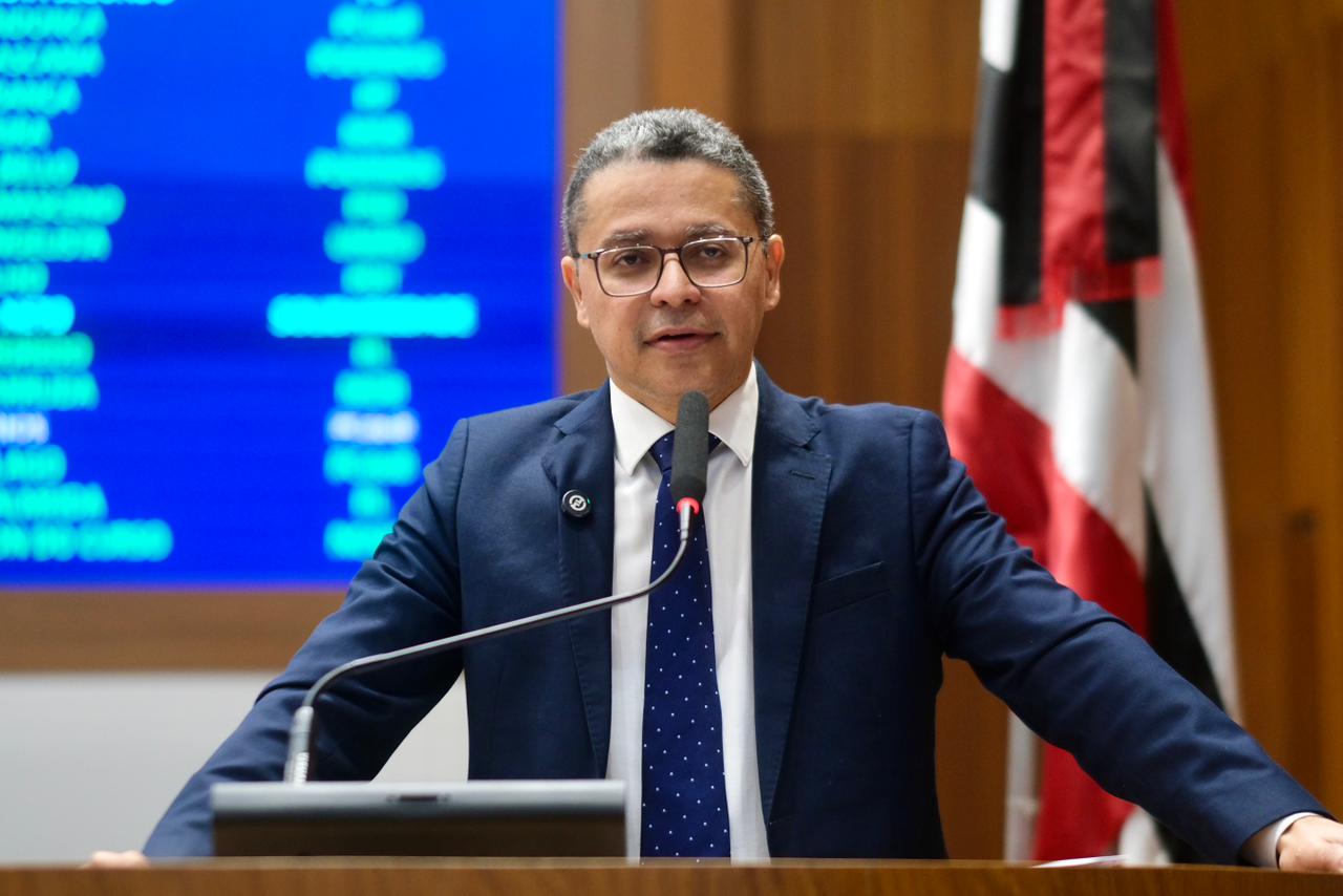 Carlos Lula defende autonomia das Câmaras Municipais na escolha de veículos públicos