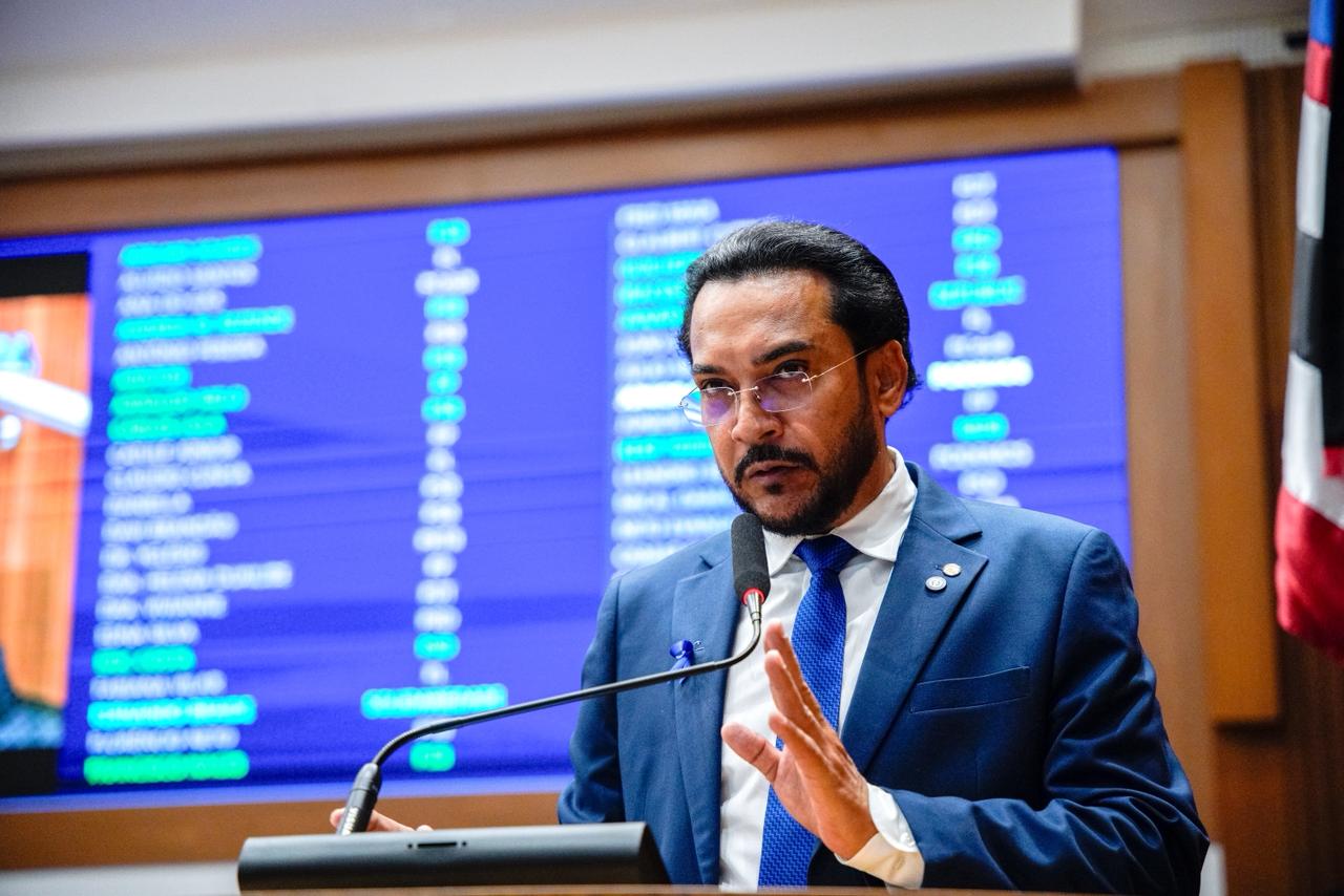 Júnior Cascaria comemora realização de obras e ações sociais em Pedreiras e Trizidela do Vale