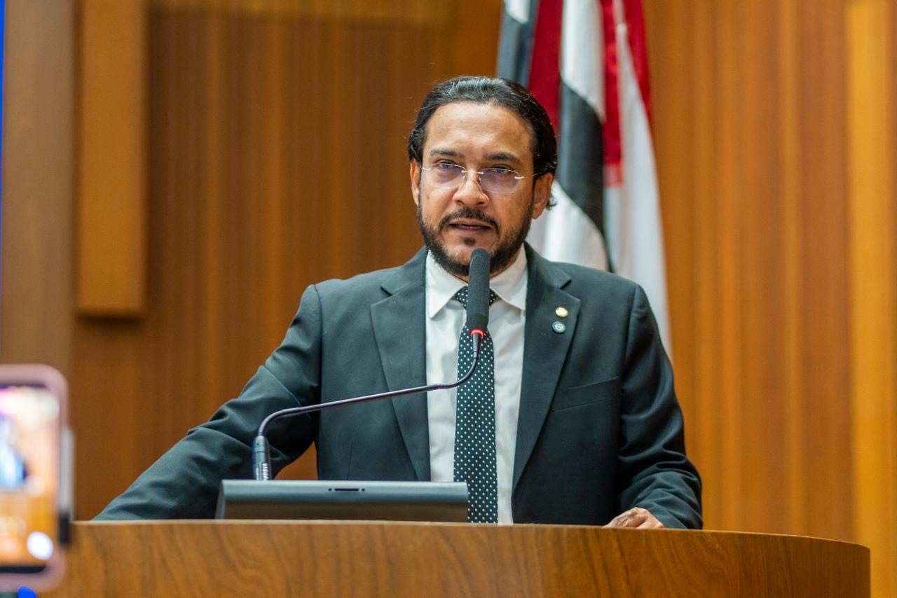 Junior Cascaria destaca demandas da educação, valorização regional e incentivo à economia