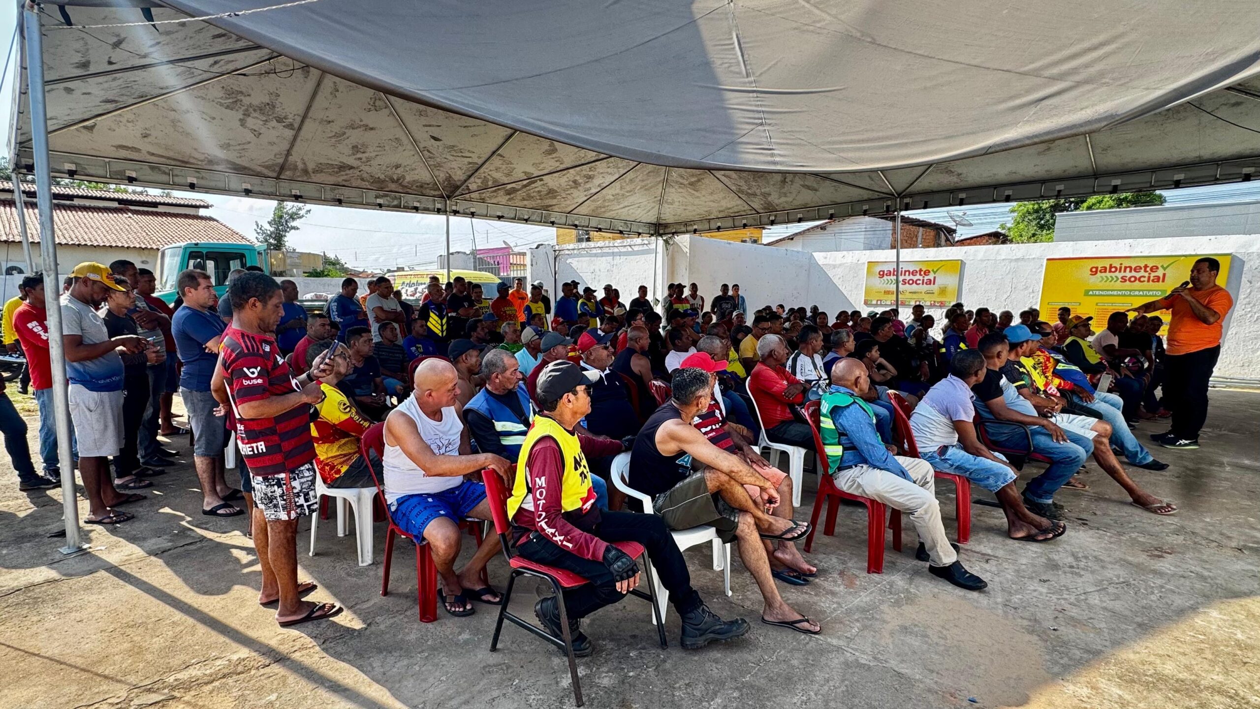 Adelmo realiza nova etapa do programa ‘Mototáxi Valorizado’ e participa do festejo de São Sebastião em Caxias