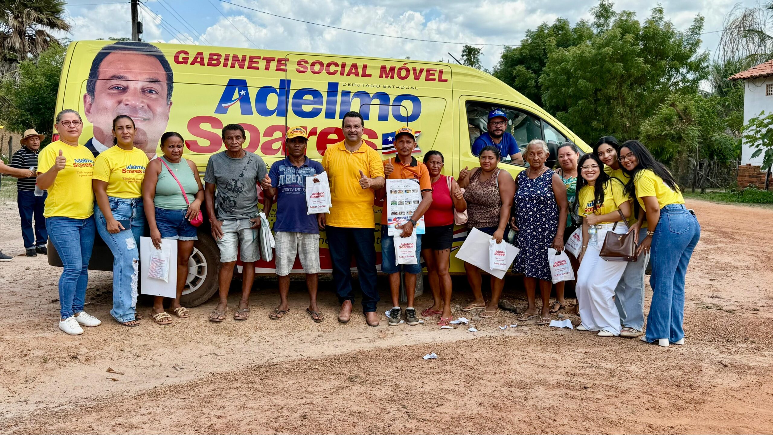 Com atuação permanente na área social, deputado Adelmo Soares entrega mais de 500 óculos à população