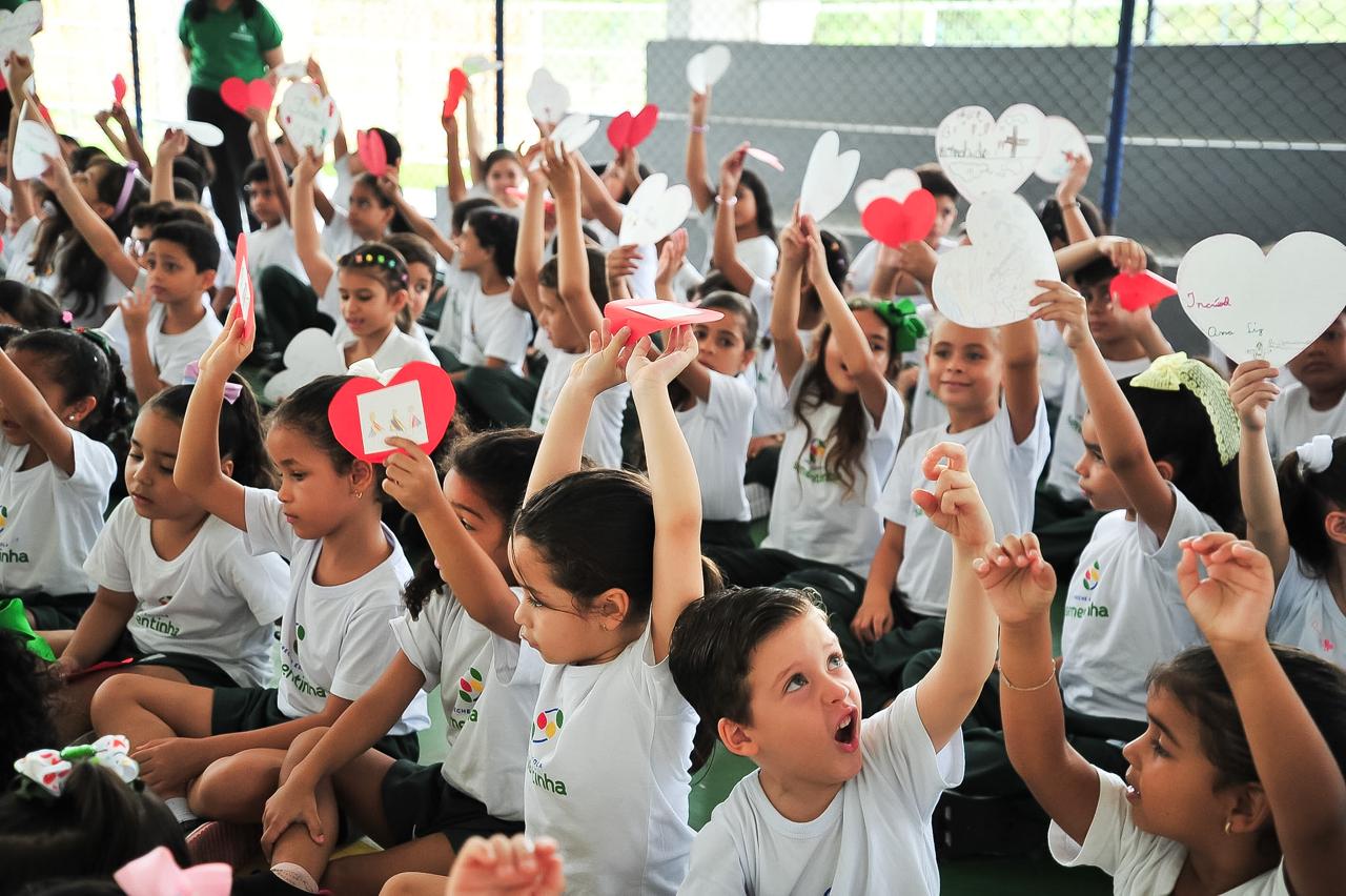 Celebração da Páscoa na Creche-Escola Sementinha