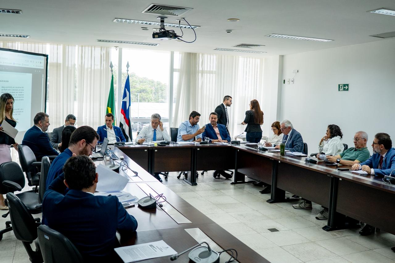 CCJ dá parecer favorável a PL que permite fornecimento de spray de pimenta e armas de choque a mulheres com medida protetiva