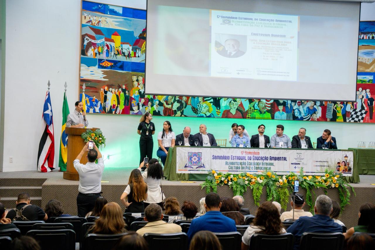 Daniela representa Alema na abertura do Seminário Estadual de Educação Ambiental